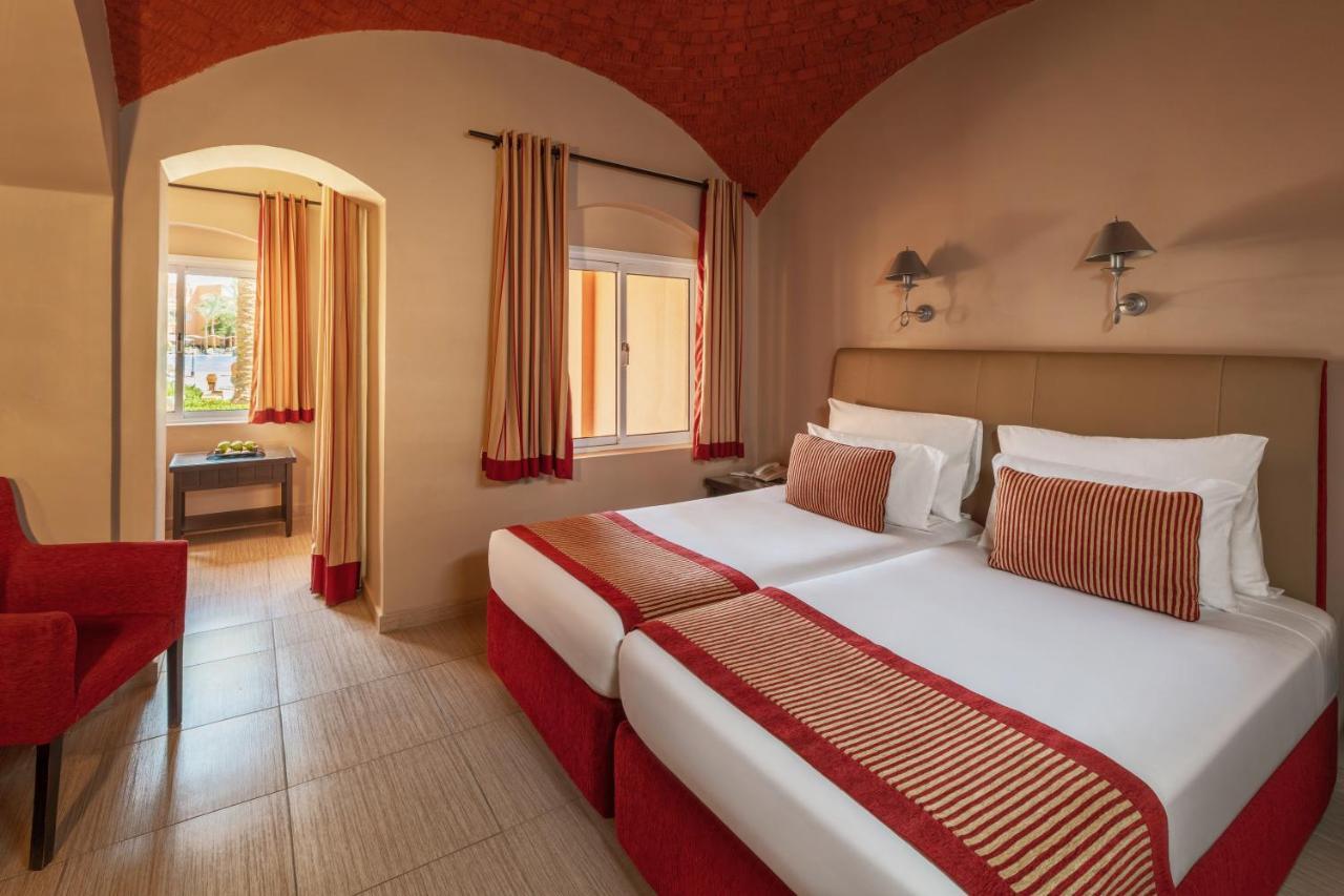 Jaz Makadi Oasis Resort Хургада Екстер'єр фото